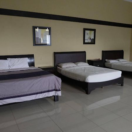 Aldeoz Villa Ciater Sarireja Екстериор снимка