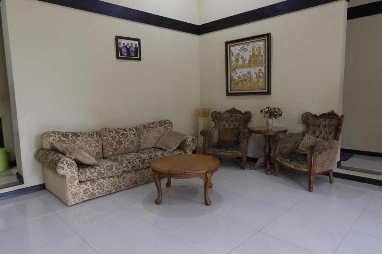 Aldeoz Villa Ciater Sarireja Екстериор снимка