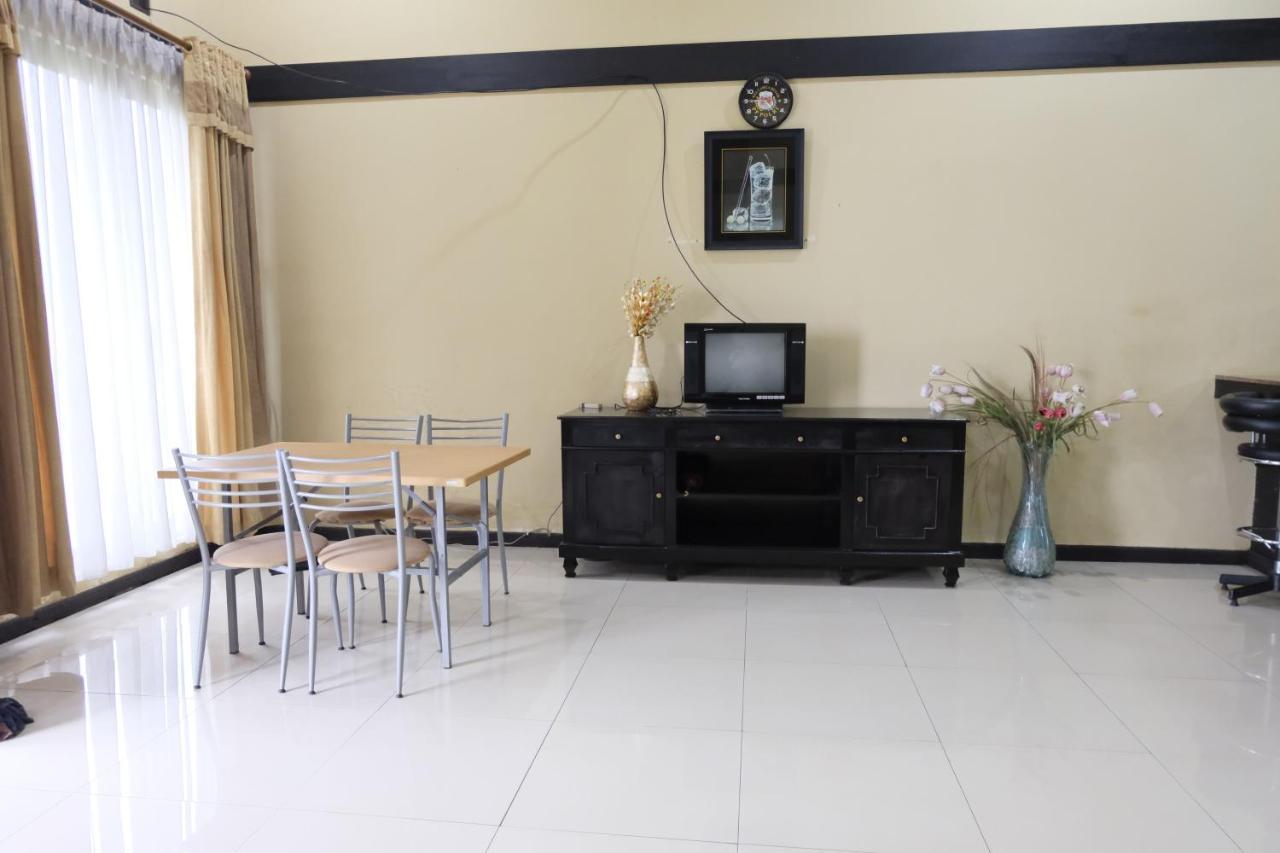 Aldeoz Villa Ciater Sarireja Екстериор снимка